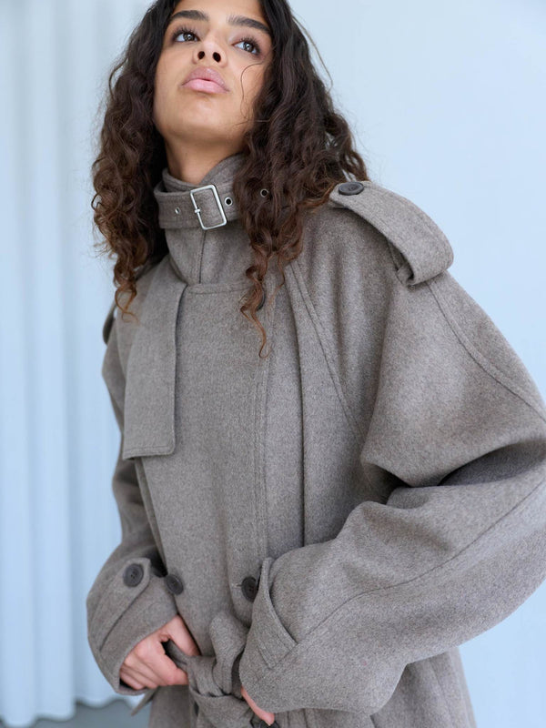 HEATHER WOOL COAT - DARK BEIGE