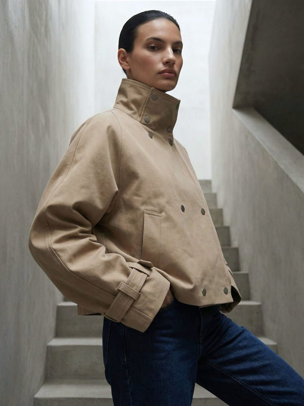 SKYLER CROPPAD JACKA - BEIGE