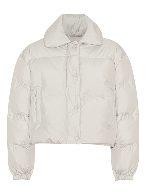 Stylish cropped puffer jacket in light beige with a classic collar and button closure, perfect for a trendy winter look by MEOTINE.