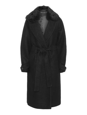 Elegant black coat with a fur collar and belt, perfect for stylish winter outings. MEOTINE offers warmth and sophistication.