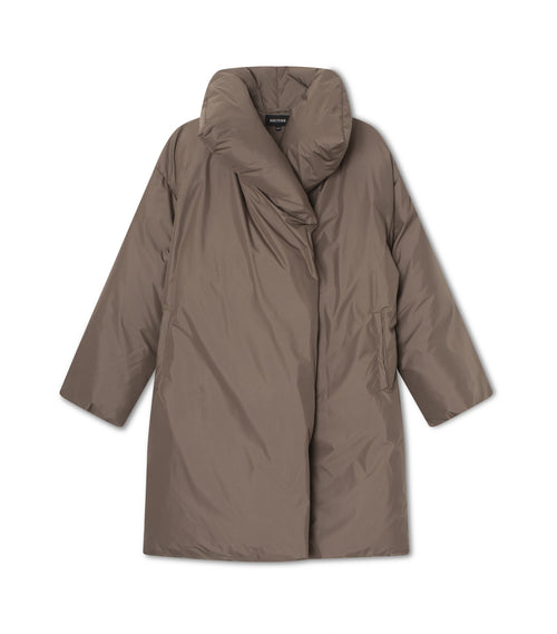 Stylish oversized brown puffer coat with a unique collar design, perfect for warmth and comfort. By MEOTINE.